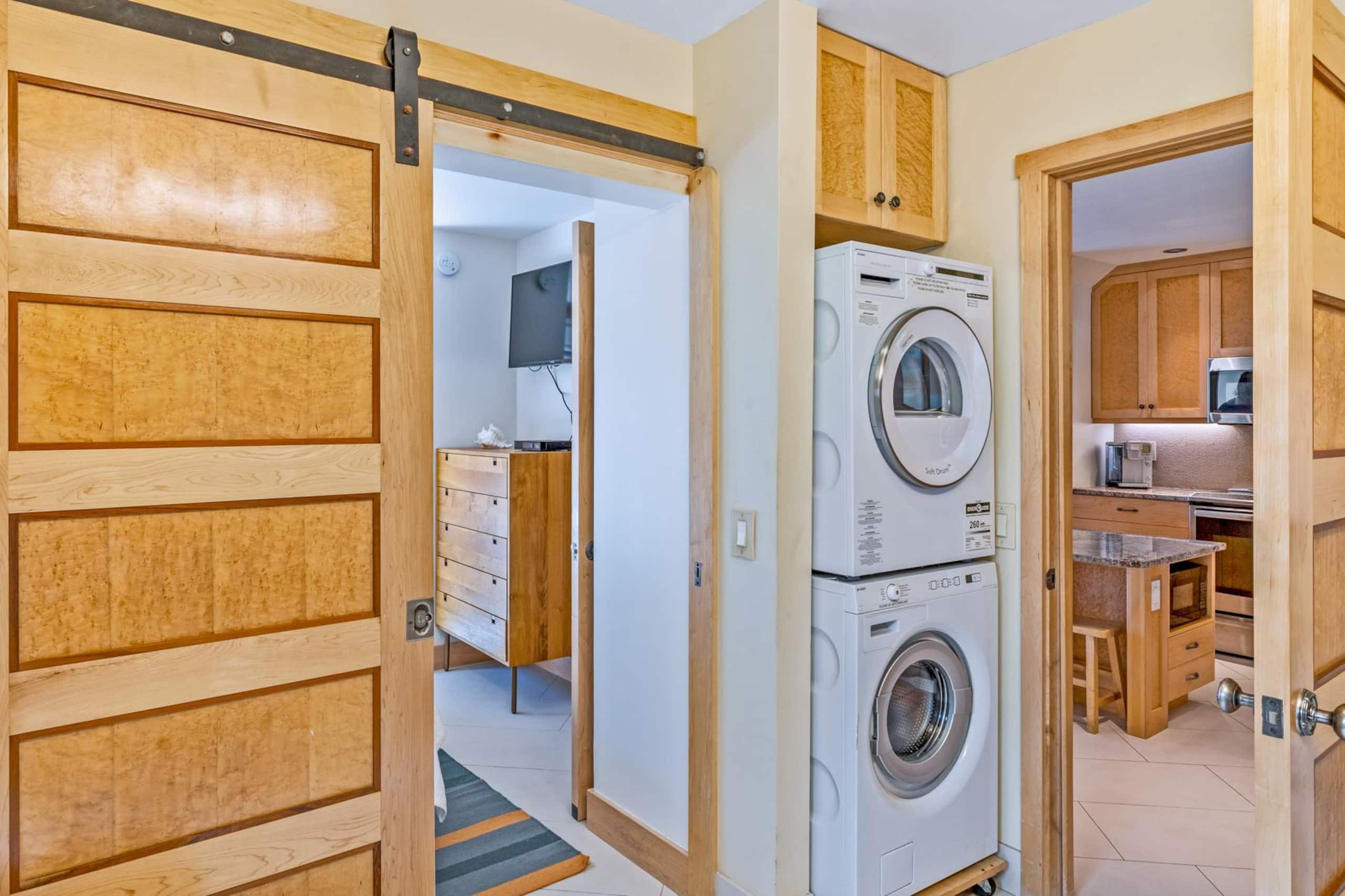 Condo in Lahaina · ★4.93 · 4 bedrooms · 5 beds · 3 baths - Image 26