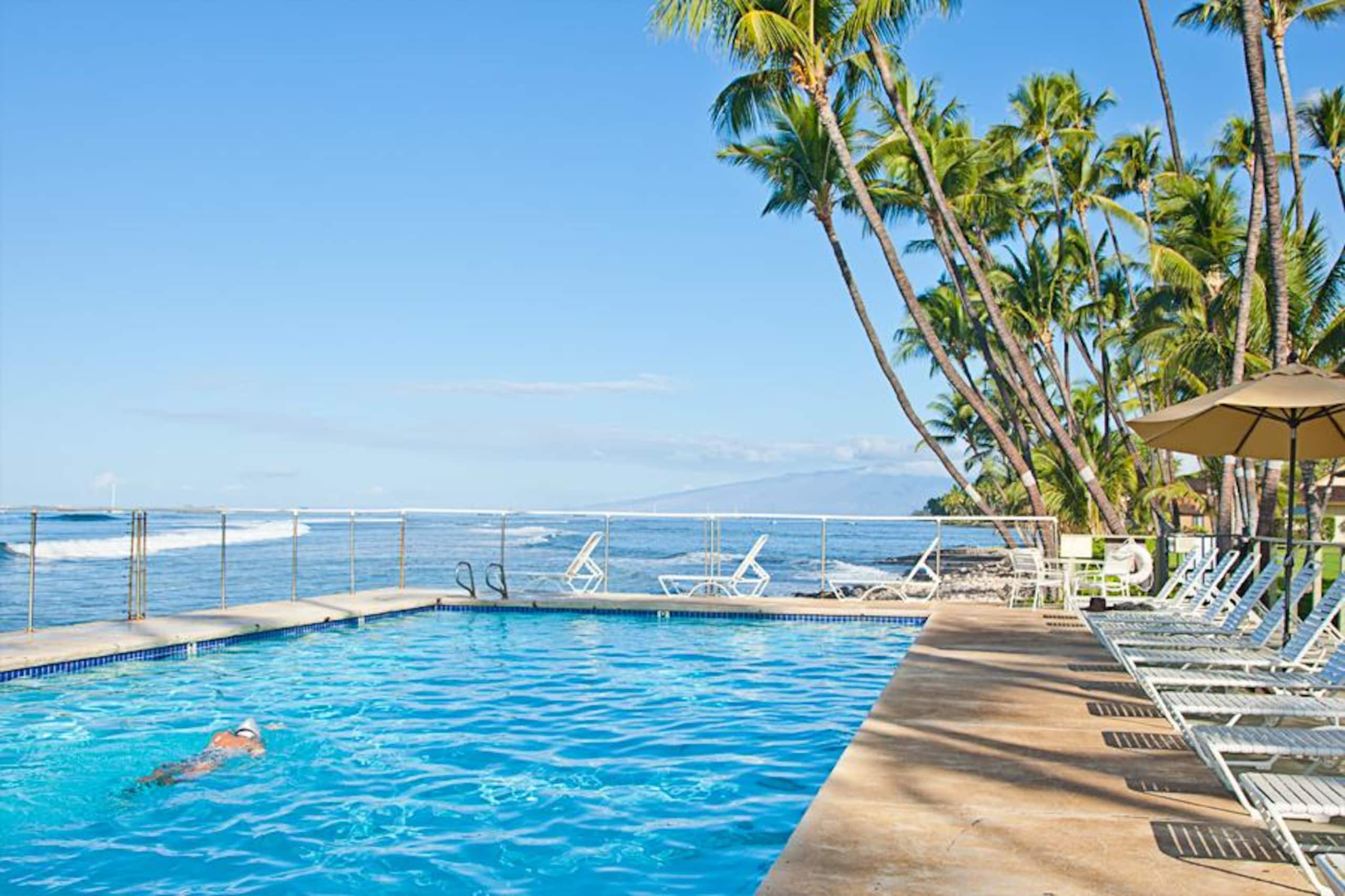 Condo in Lahaina · ★4.93 · 4 bedrooms · 5 beds · 3 baths - Image 34