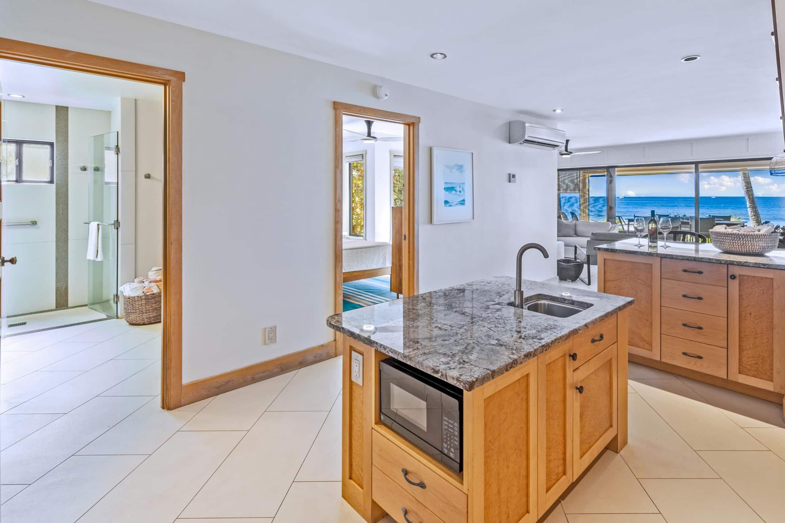 Condo in Lahaina · ★4.93 · 4 bedrooms · 5 beds · 3 baths - Image 5