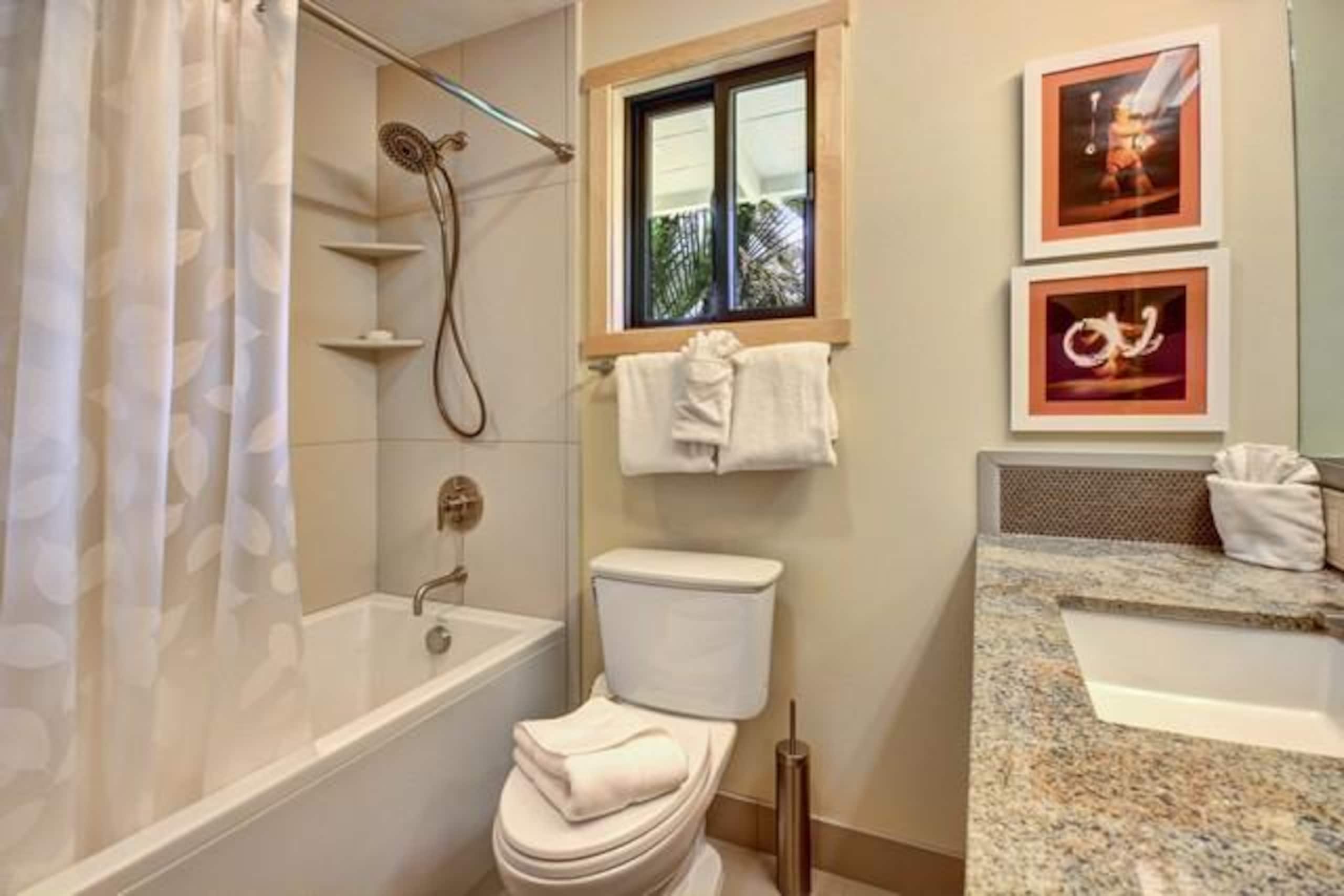 Condo in Lahaina · ★4.93 · 4 bedrooms · 5 beds · 3 baths - Image 24