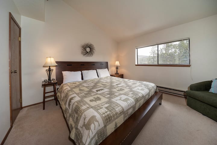 SWP Beaver Village 2032 მეორე საძინებელი