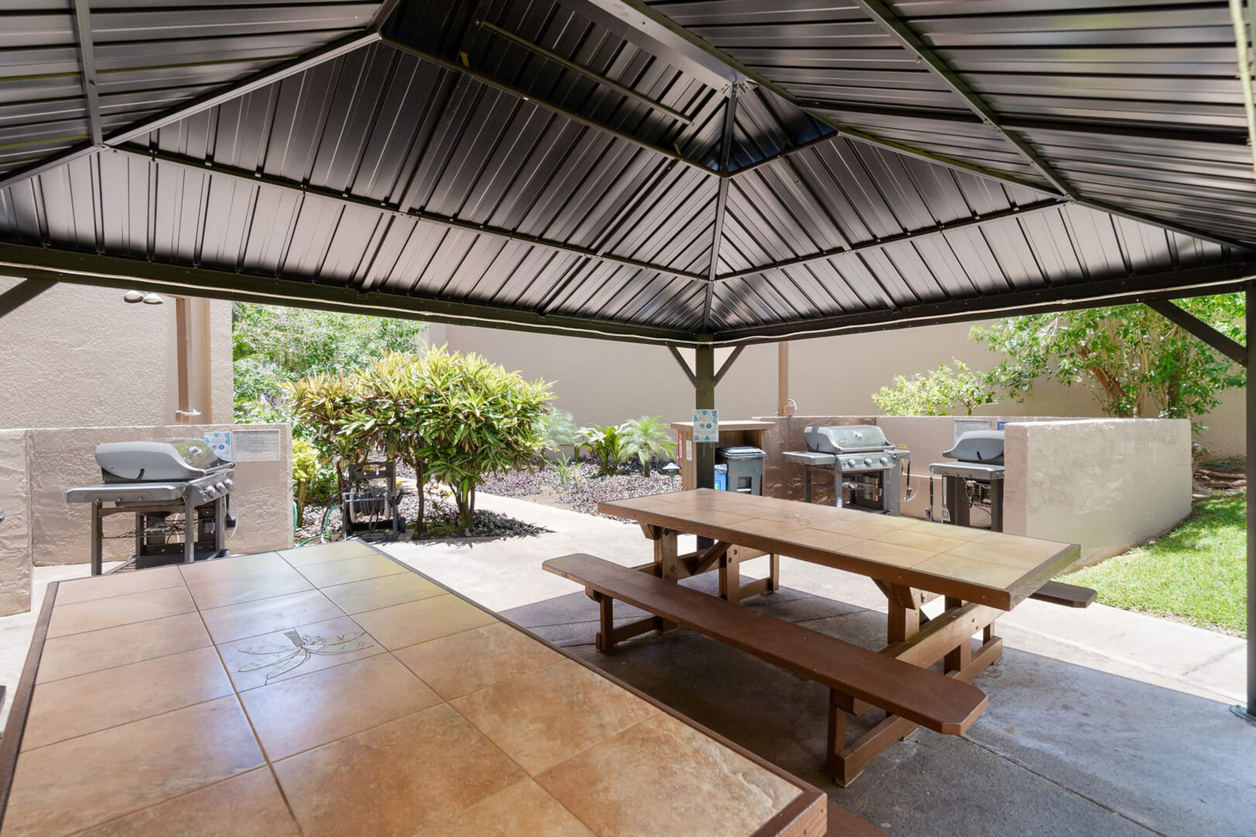 Condo in Kihei · ★4.75 · 2 bedrooms · 3 beds · 2 baths - Image 36