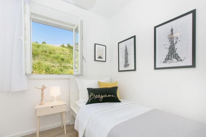 غرفة النوم 2