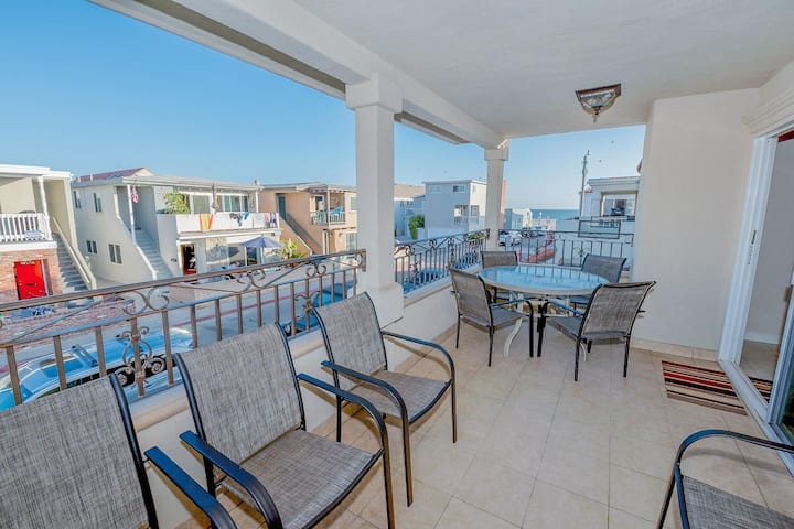 Upper-level Family Beach Home! Steps From The Sand - Laguna Beach