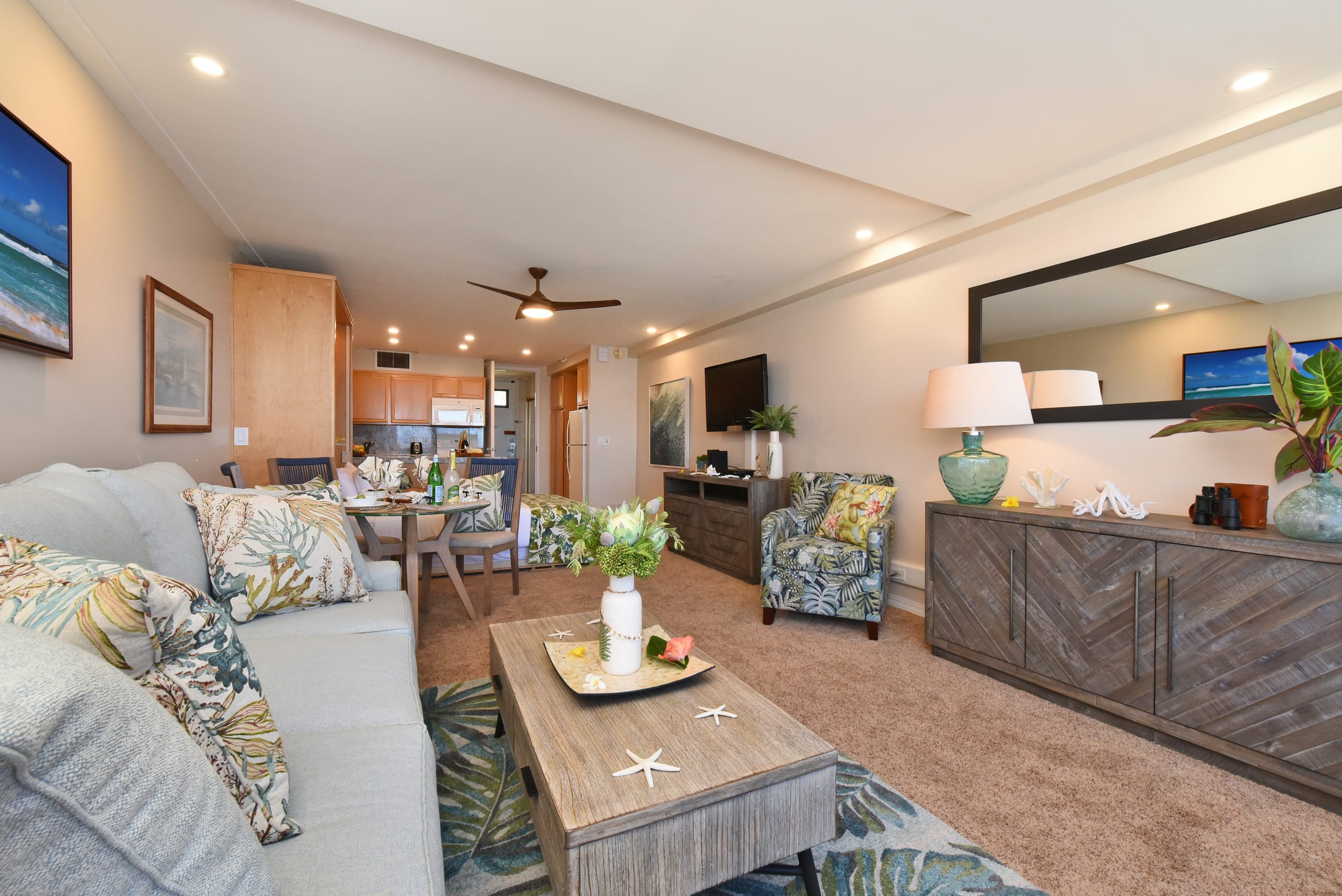 Condo in Lahaina · ★4.58 · 1 bedroom · 2 beds · 1 private bath - Image 12