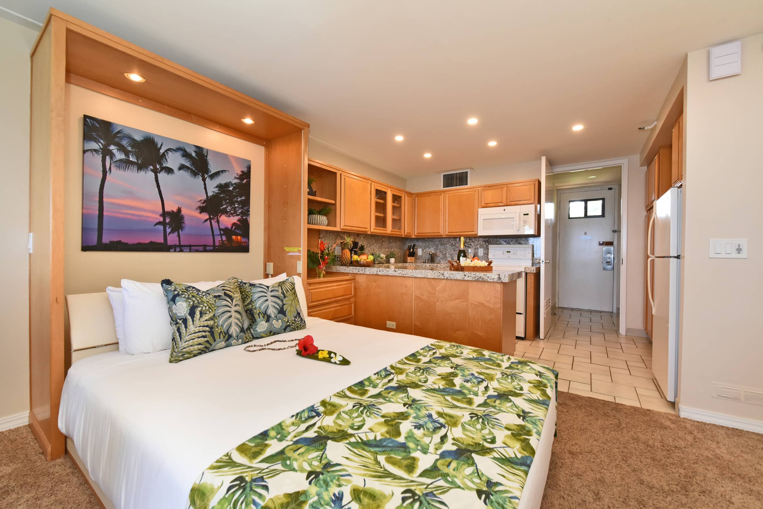 Condo in Lahaina · ★4.58 · 1 bedroom · 2 beds · 1 private bath - Image 4