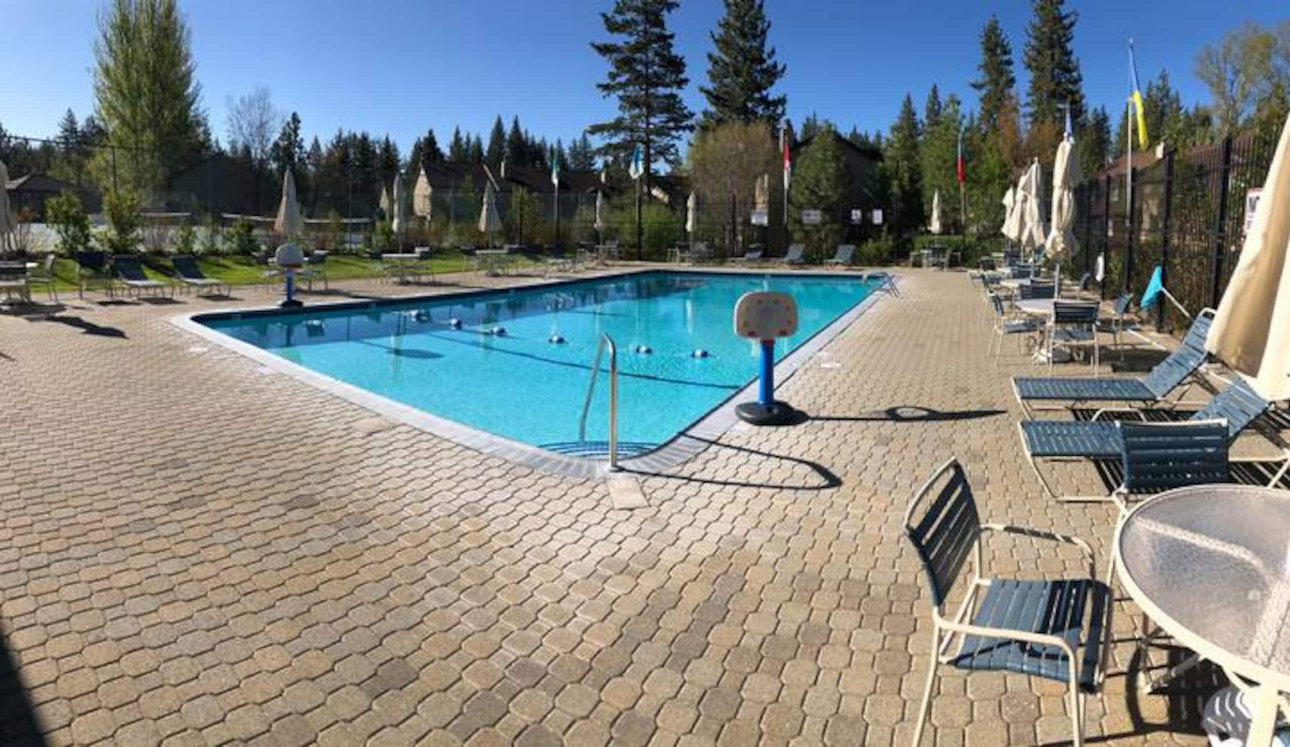 Ski-in Access to 3 Resorts, Pools & Lake Nearby - Photo 43