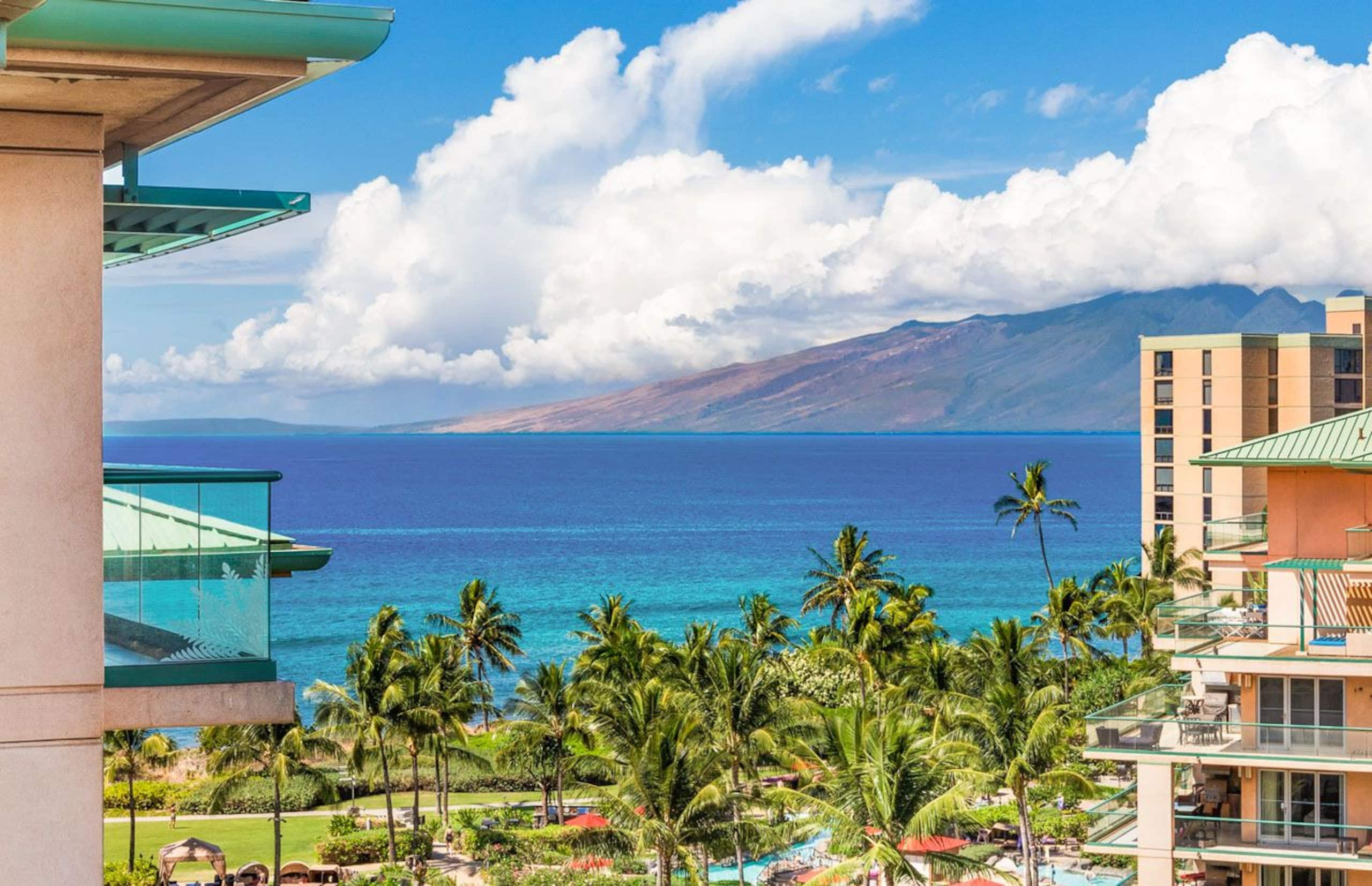 Condo in Lahaina · ★4.64 · 1 bedroom · 2 beds · 1 bath - Image 1