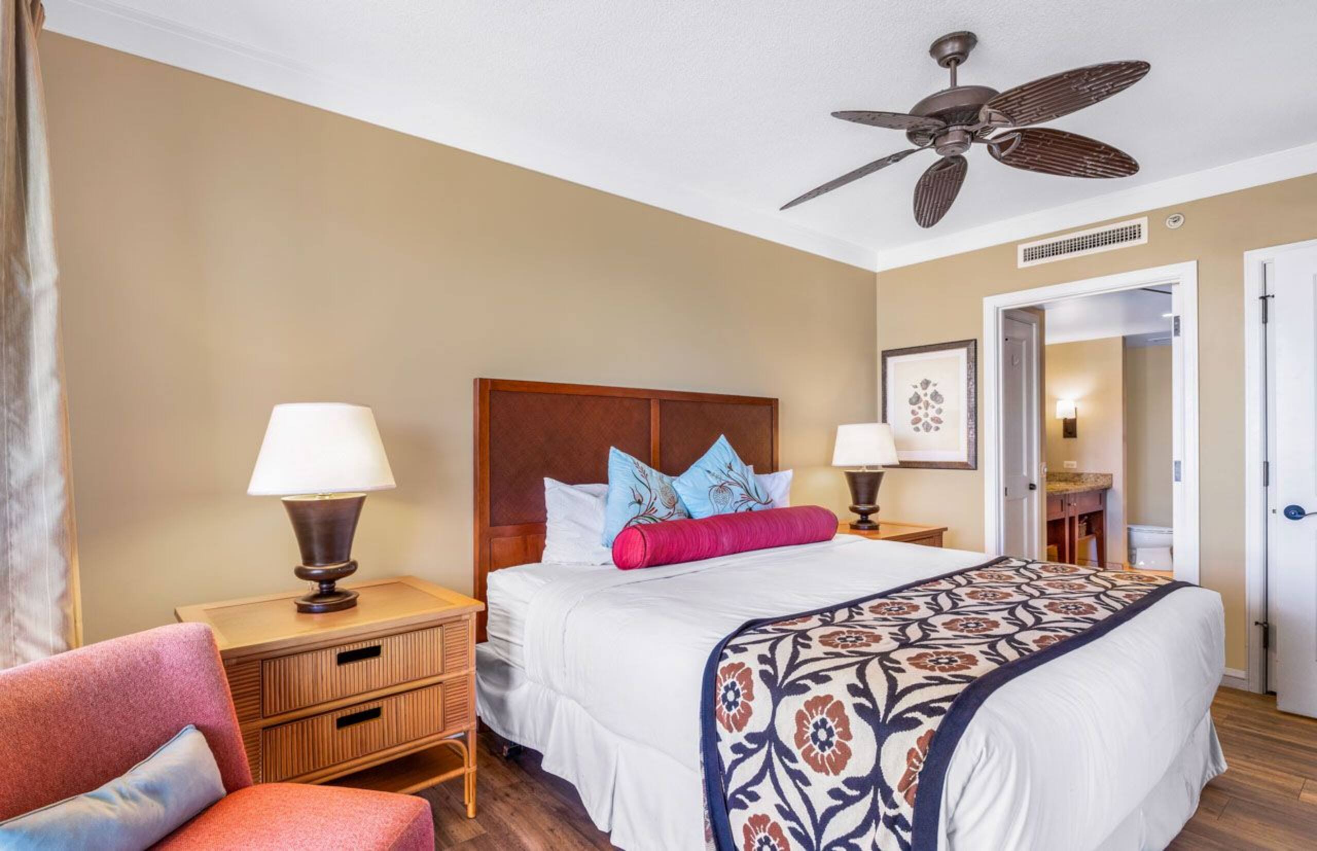 Condo in Lahaina · ★4.64 · 1 bedroom · 2 beds · 1 bath - Image 15