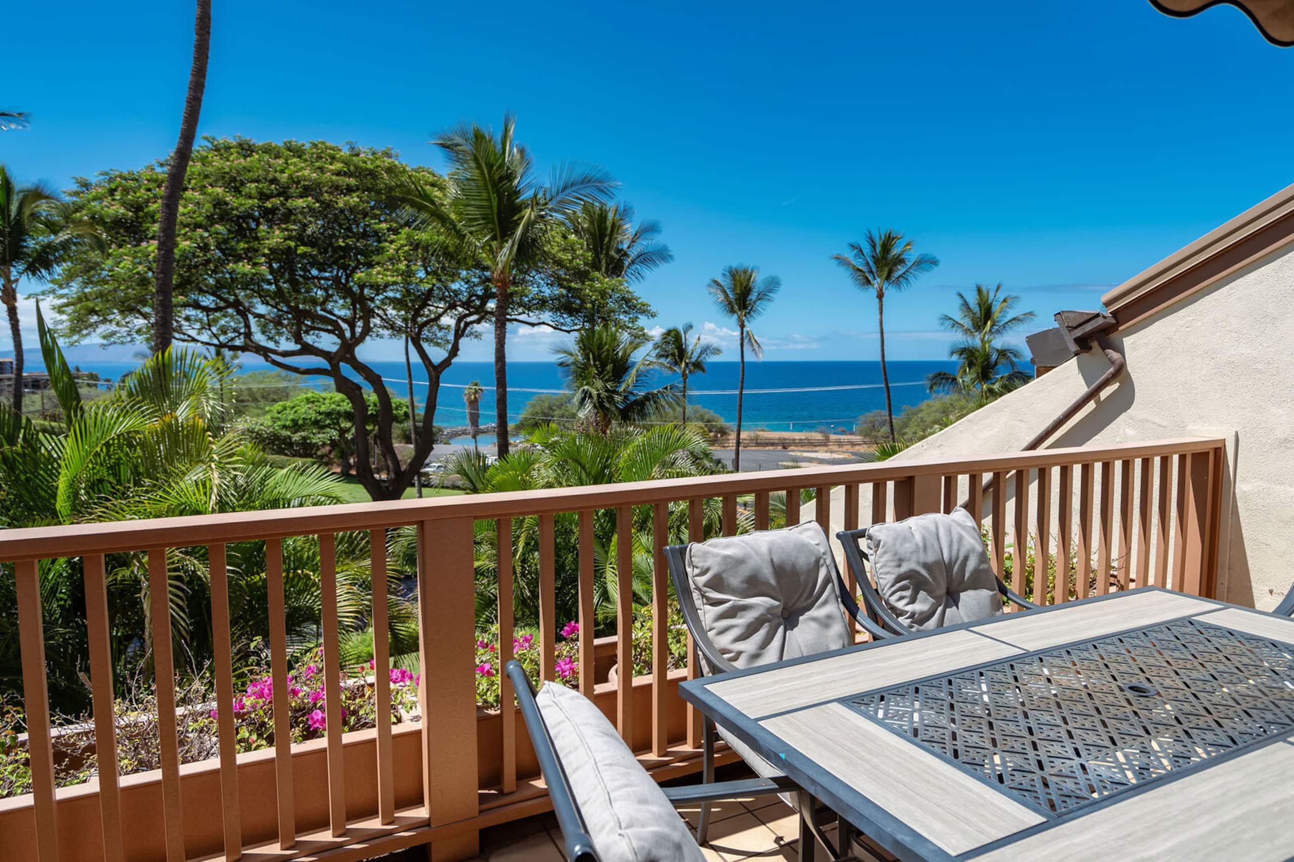 Condo in Kihei · ★4.84 · 2 bedrooms · 3 beds · 2 private baths - Image 7
