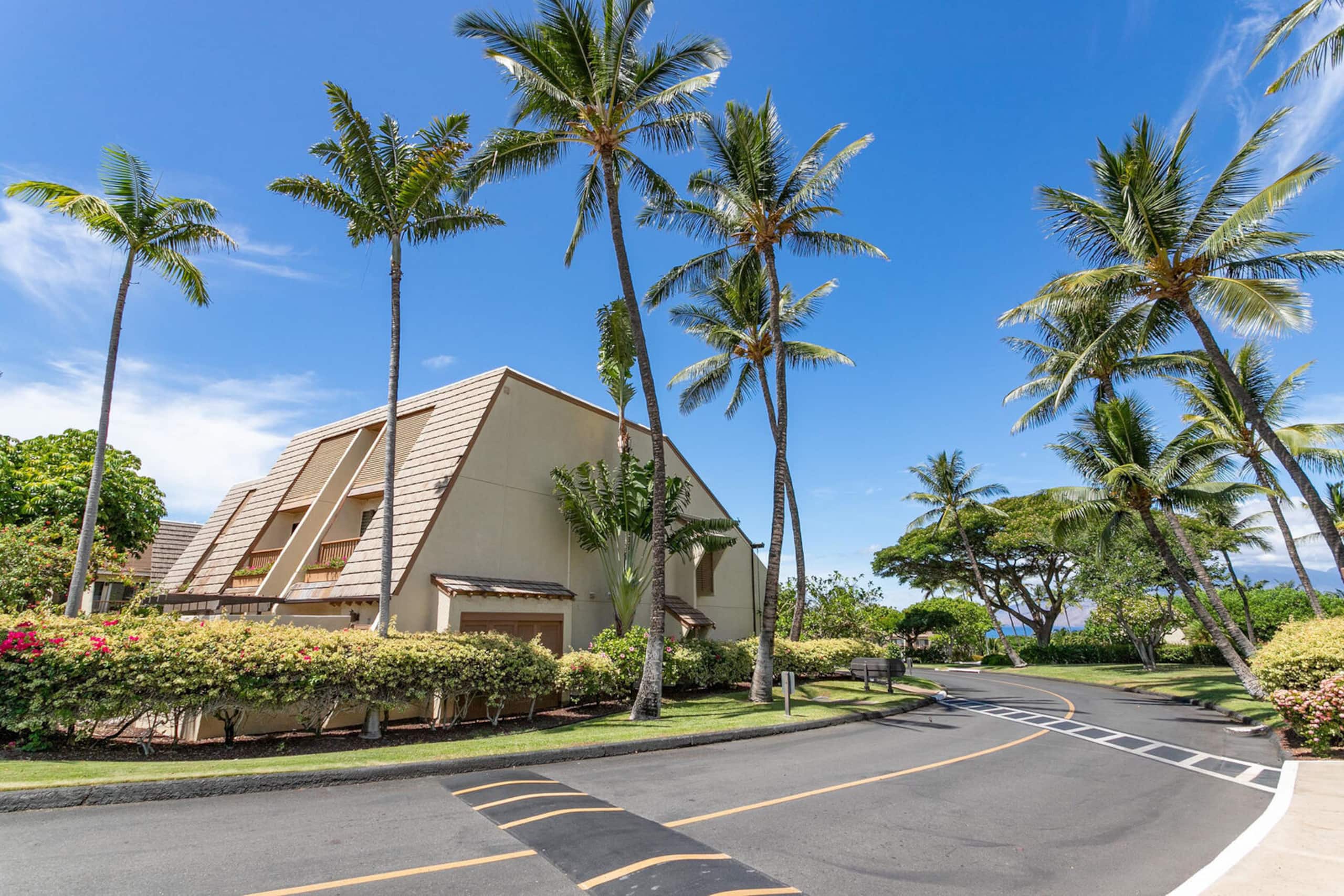 Condo in Kihei · ★4.84 · 2 bedrooms · 3 beds · 2 private baths - Image 32
