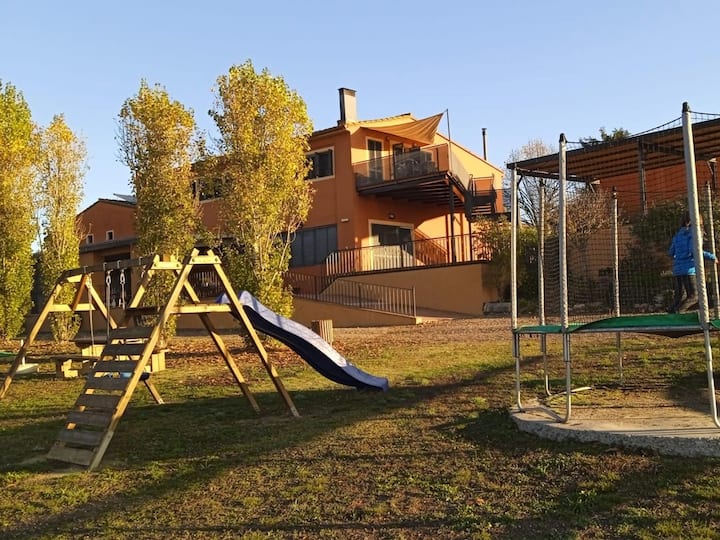 Gîte Rural Près De Banyoles.  Piscine Partagée. - Banyoles