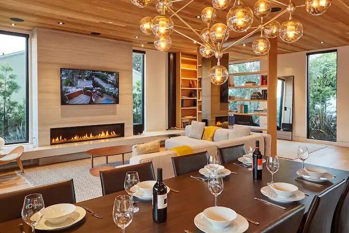 Chic Venice Beach House with Private Pool gallery image 5