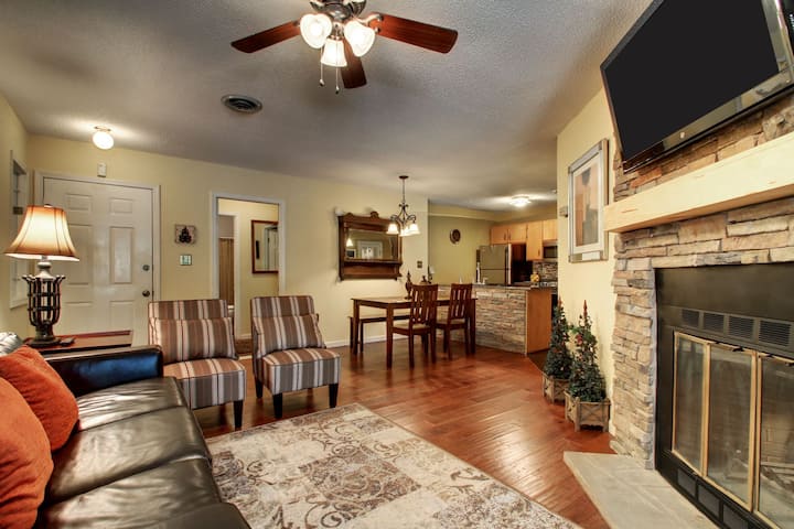 Rivers Edge 103 - Helen, GA