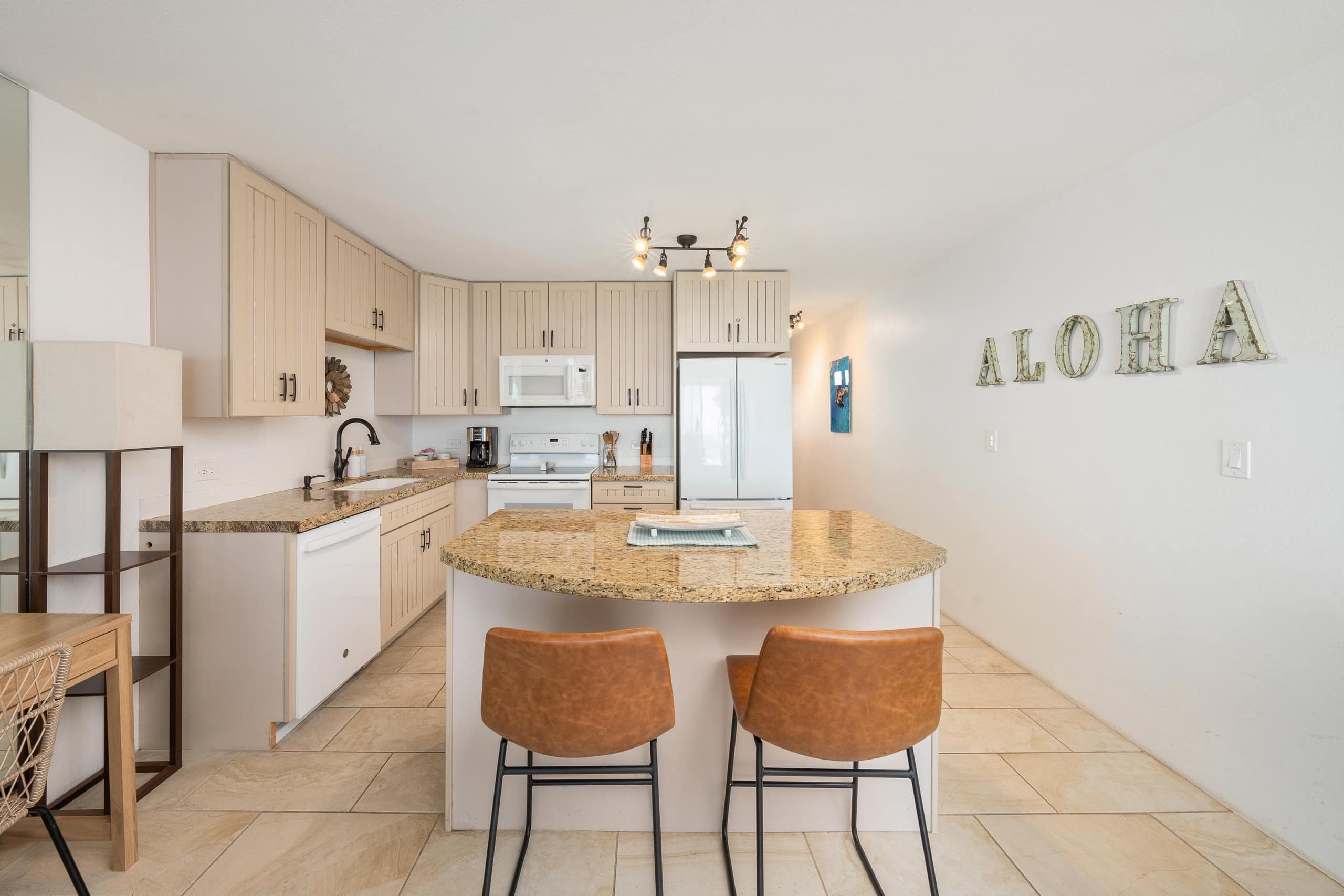 Condo in Kihei · ★4.92 · 1 bedroom · 1 bed · 1 private bath - Image 59