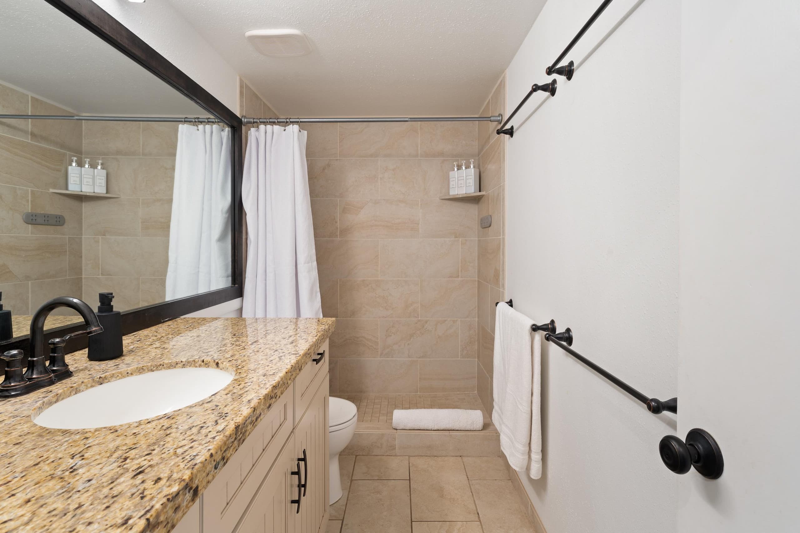 Condo in Kihei · ★4.92 · 1 bedroom · 1 bed · 1 private bath - Image 38