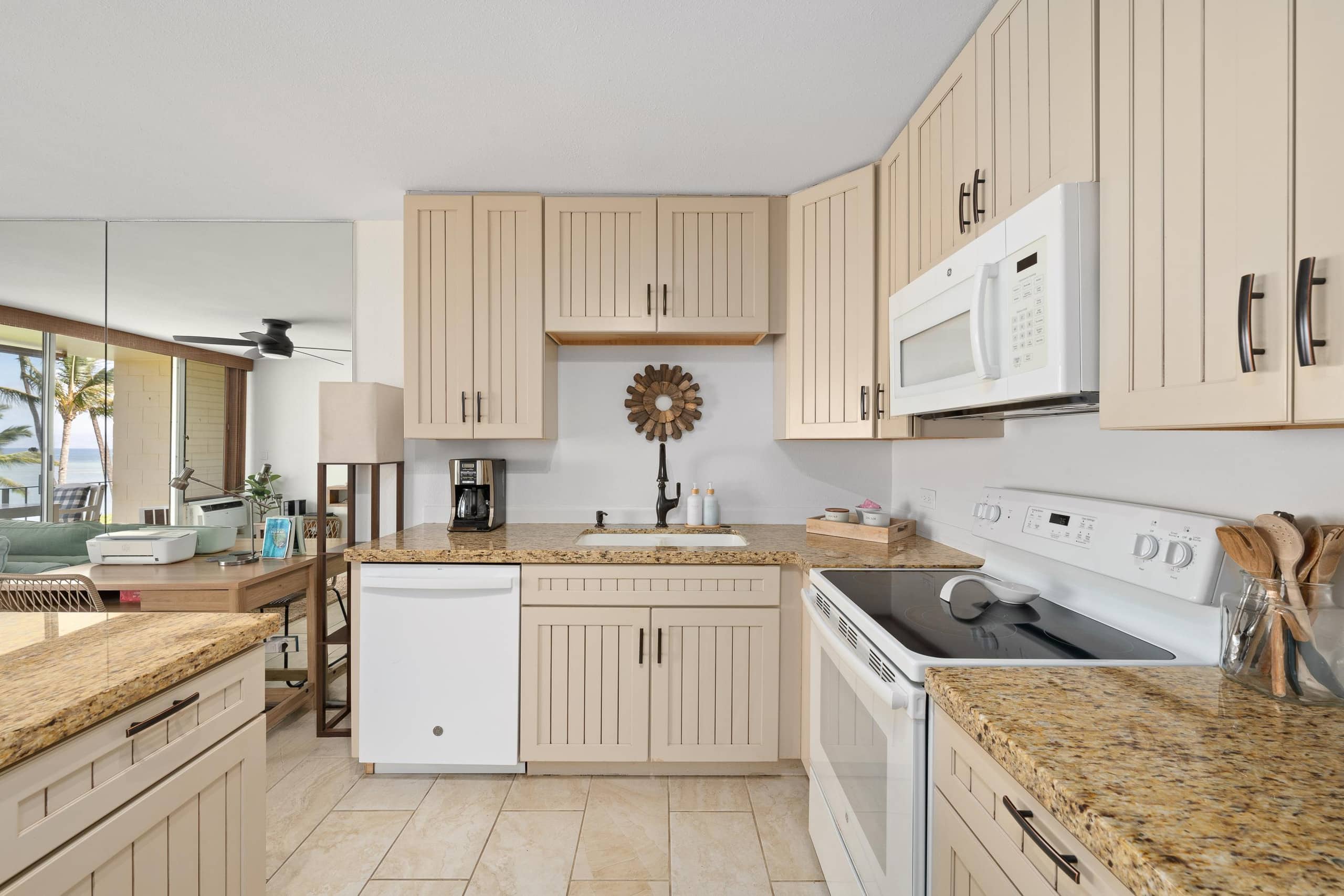 Condo in Kihei · ★4.92 · 1 bedroom · 1 bed · 1 private bath - Image 32