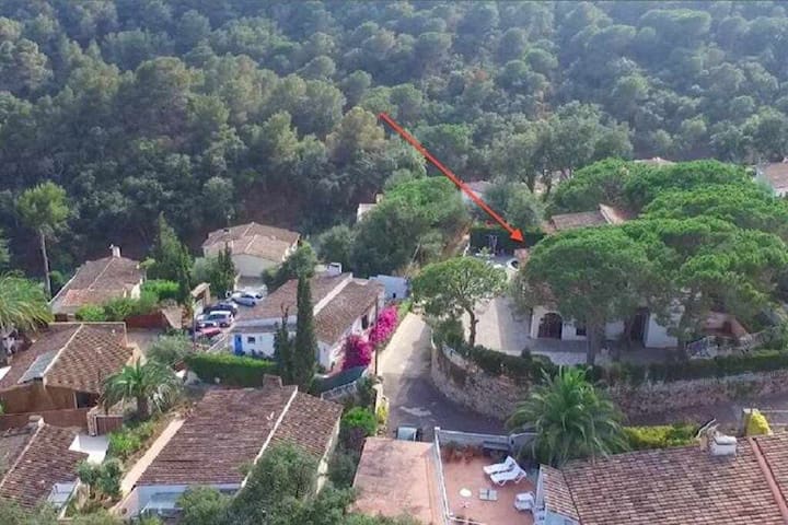 Mediterranean style Villa with excellent sea views gallery image 5