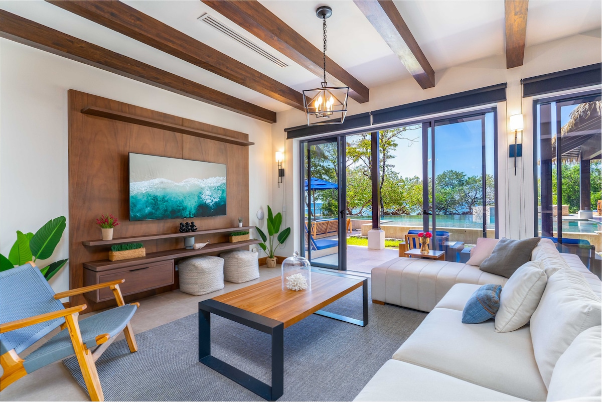 Beachfront, Private Pool, Jacuzzi & Beach Access - Houses for Rent in Tamarindo, Guanacaste, Costa Rica