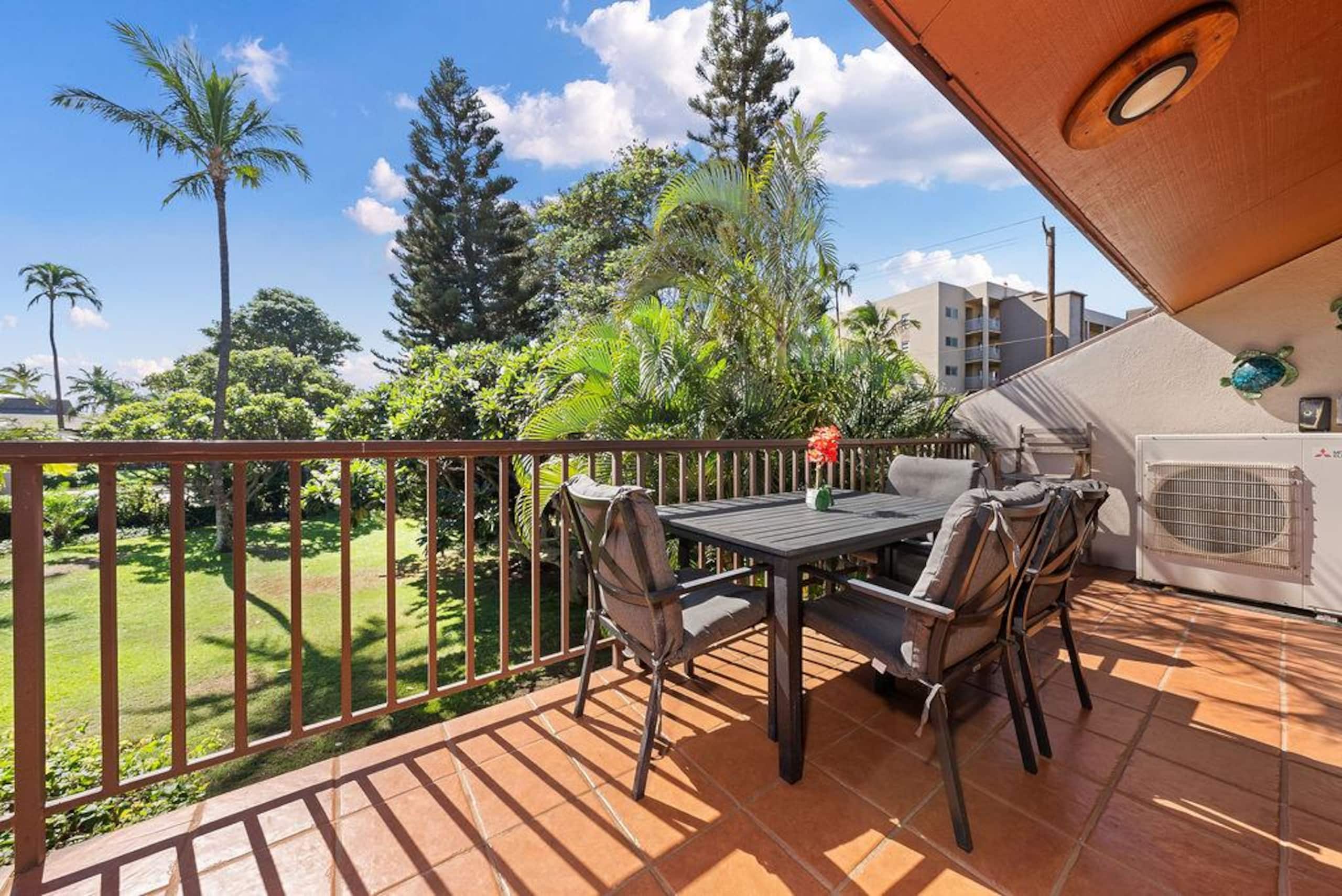 Condo in Kihei · ★4.95 · 2 bedrooms · 2 beds · 2 private baths - Image 11