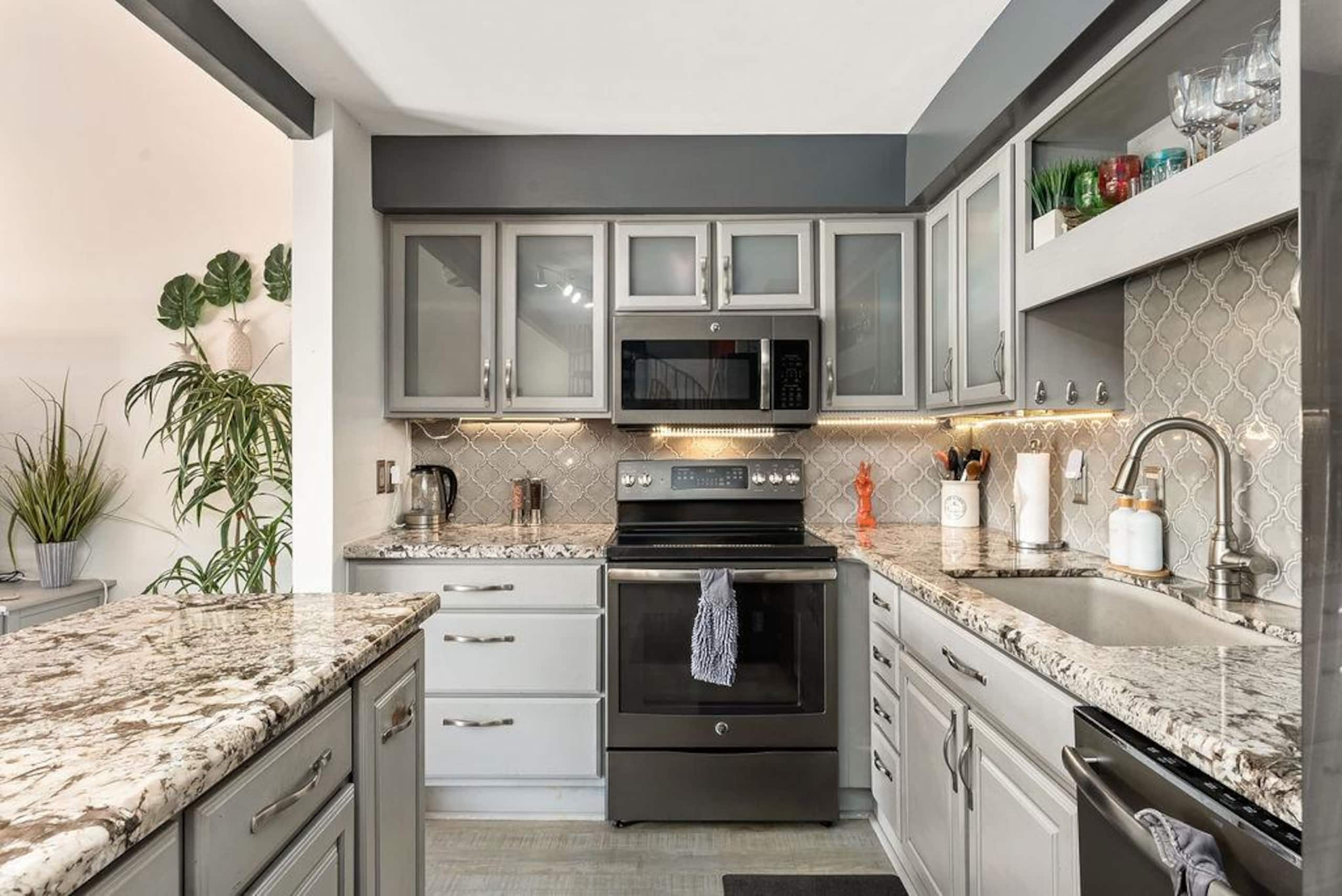 Condo in Kihei · ★4.95 · 2 bedrooms · 2 beds · 2 private baths - Image 43
