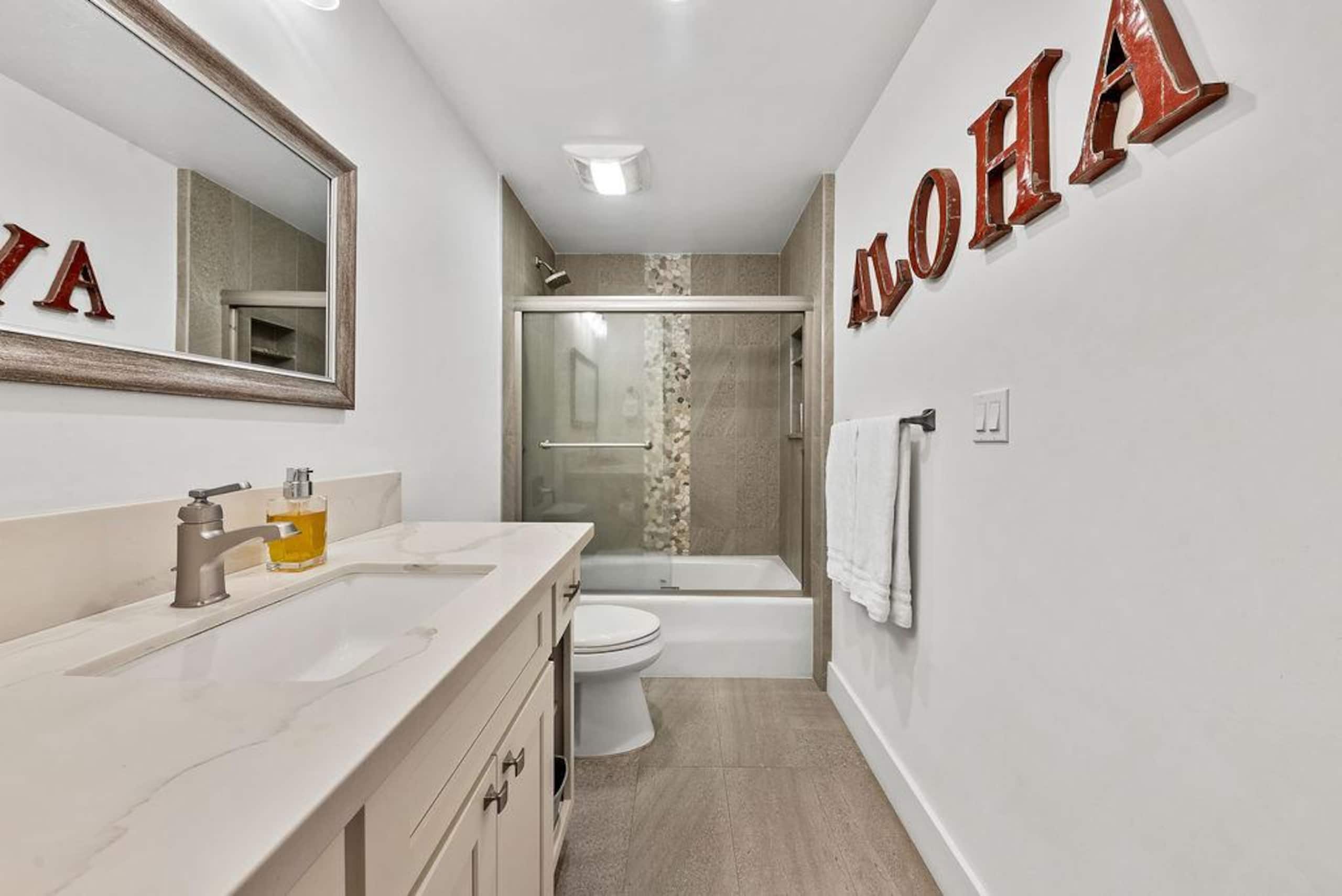 Condo in Kihei · ★4.95 · 2 bedrooms · 2 beds · 2 private baths - Image 36
