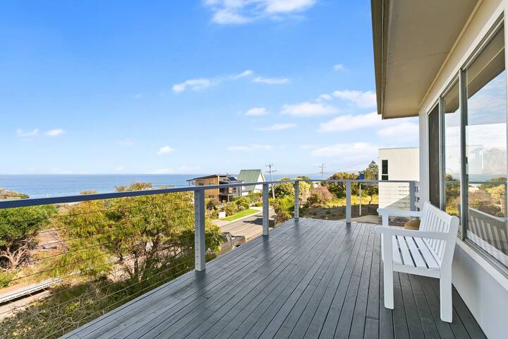 Mirimar – Superb Ocean Views gallery image 3