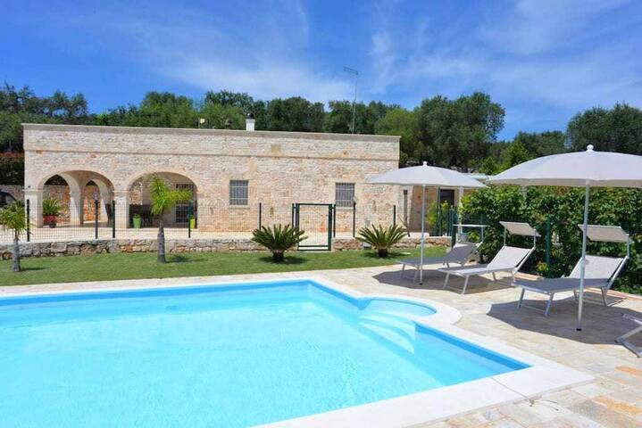 Villa Chiaretta with exclusive pool gallery image 3