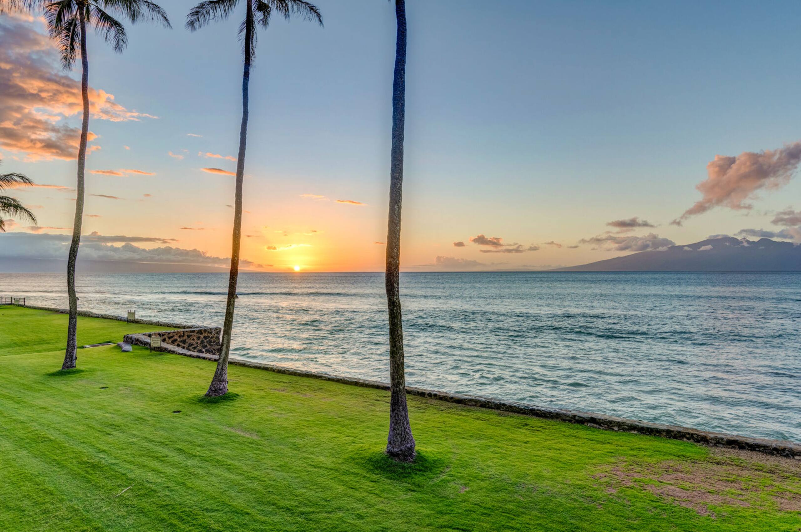 Condo in Lahaina · ★4.89 · 1 bedroom · 1 bed · 1 private bath - Image 24