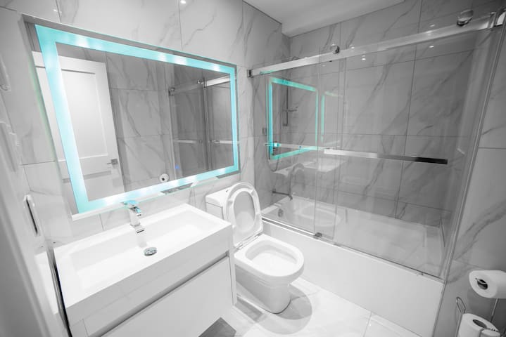 Luxuriate Mile End Condo in Montreal