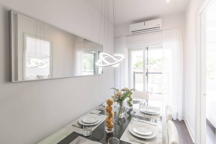 Condo with Private Balcony gallery image 4