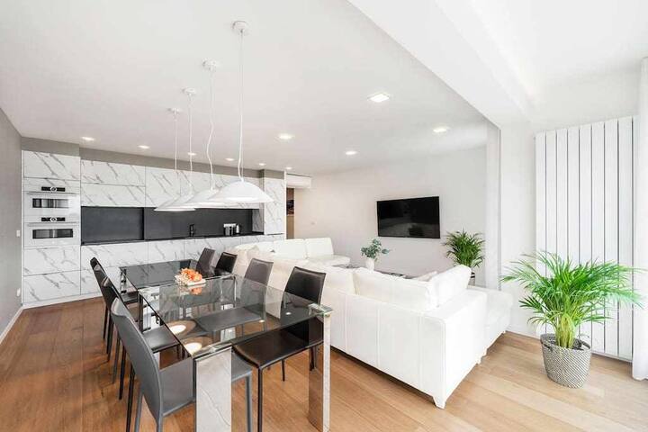 La Concha Best View by DonosRent gallery image 4