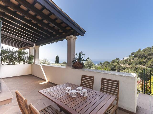 Luxu house in cala Llevado 3