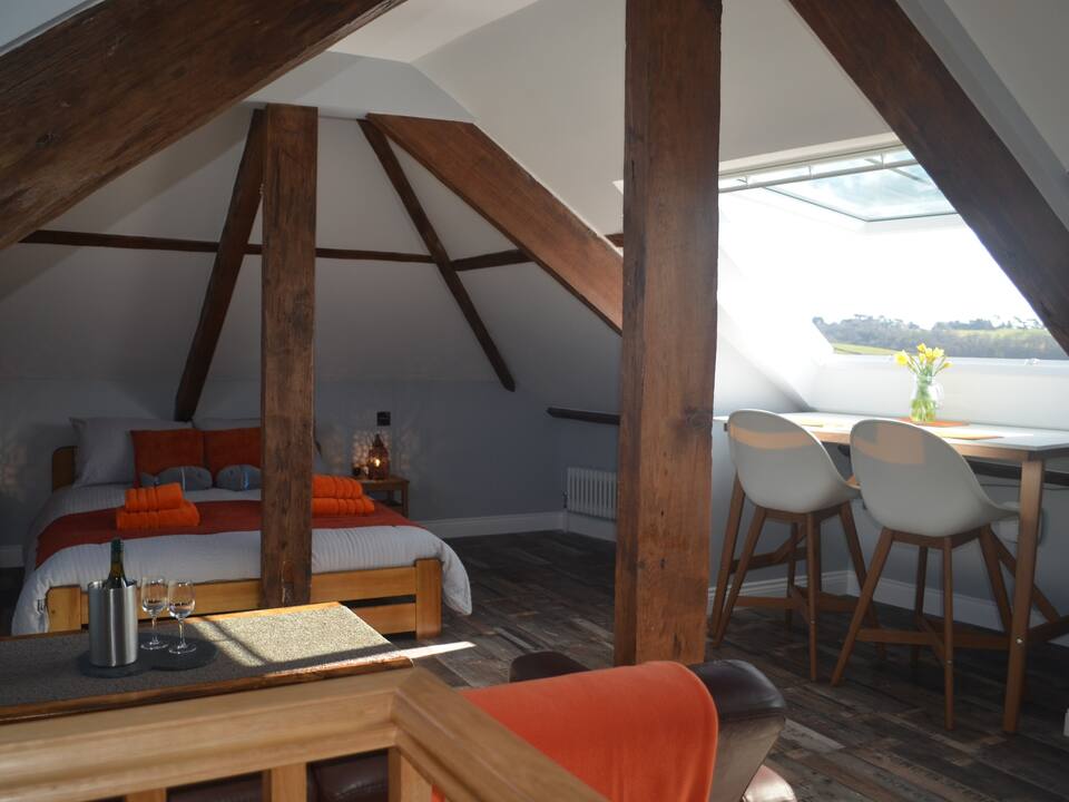 Appledore Factory — foto 1