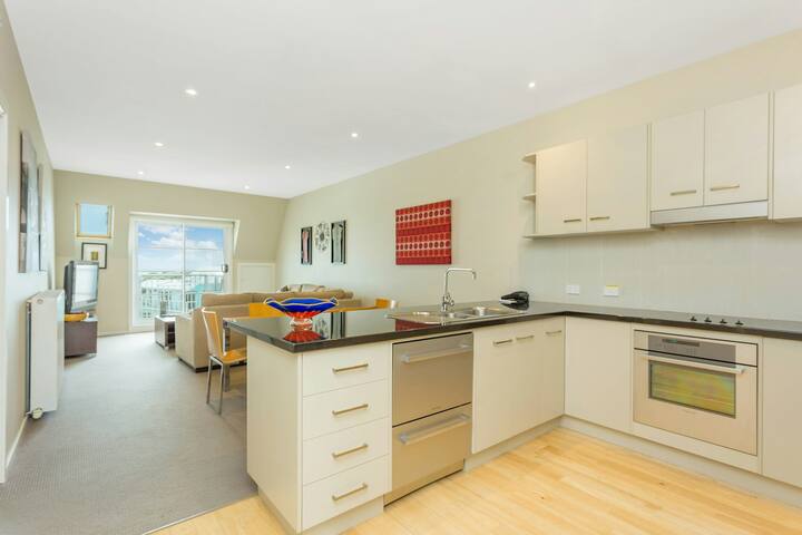 2 Bedroom Penthouse Apartment gallery image 3