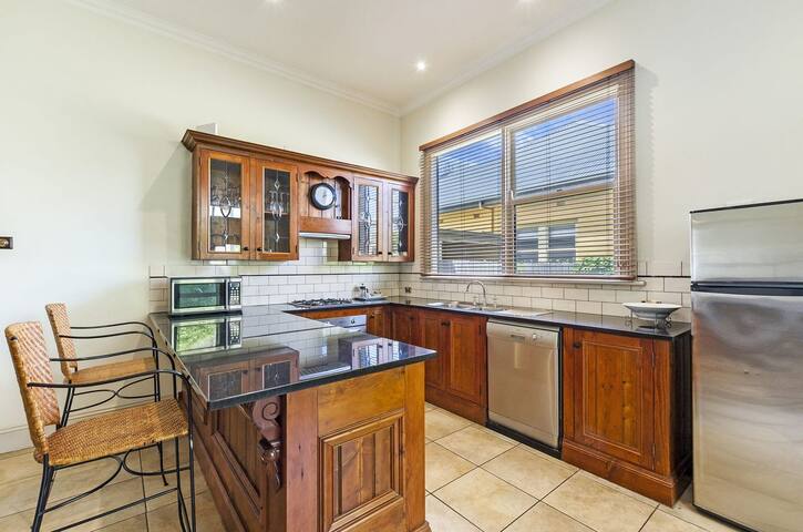 Fairholme Townhouse gallery image 4