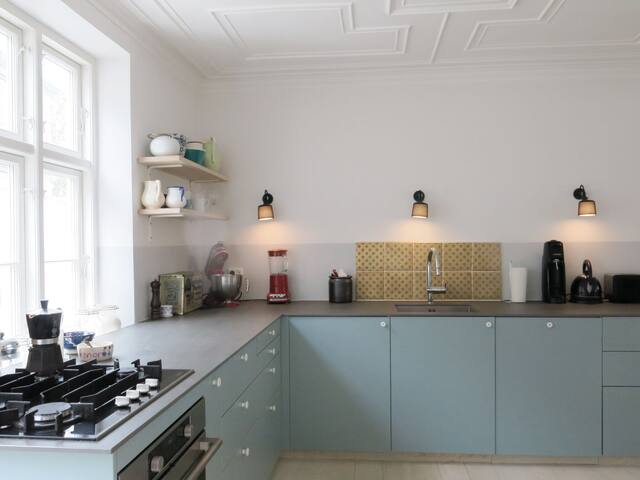 Østerbro – charming townhouse – close to lakes – v gallery image 4