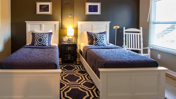 Third bedroom with matching twin beds.