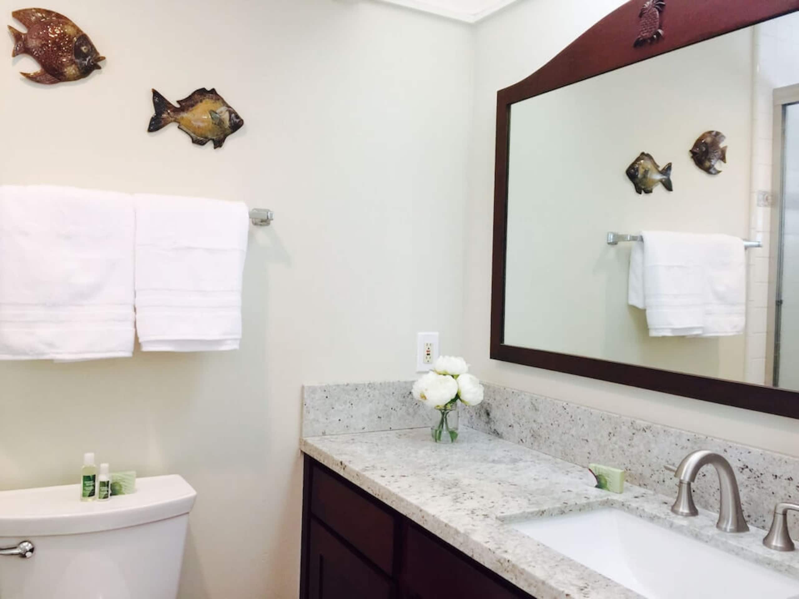Condo in Princeville · ★4.93 · 2 bedrooms · 2 beds · 2 private baths - Image 19