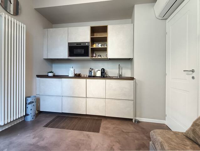 Spacious and luxurious apartment