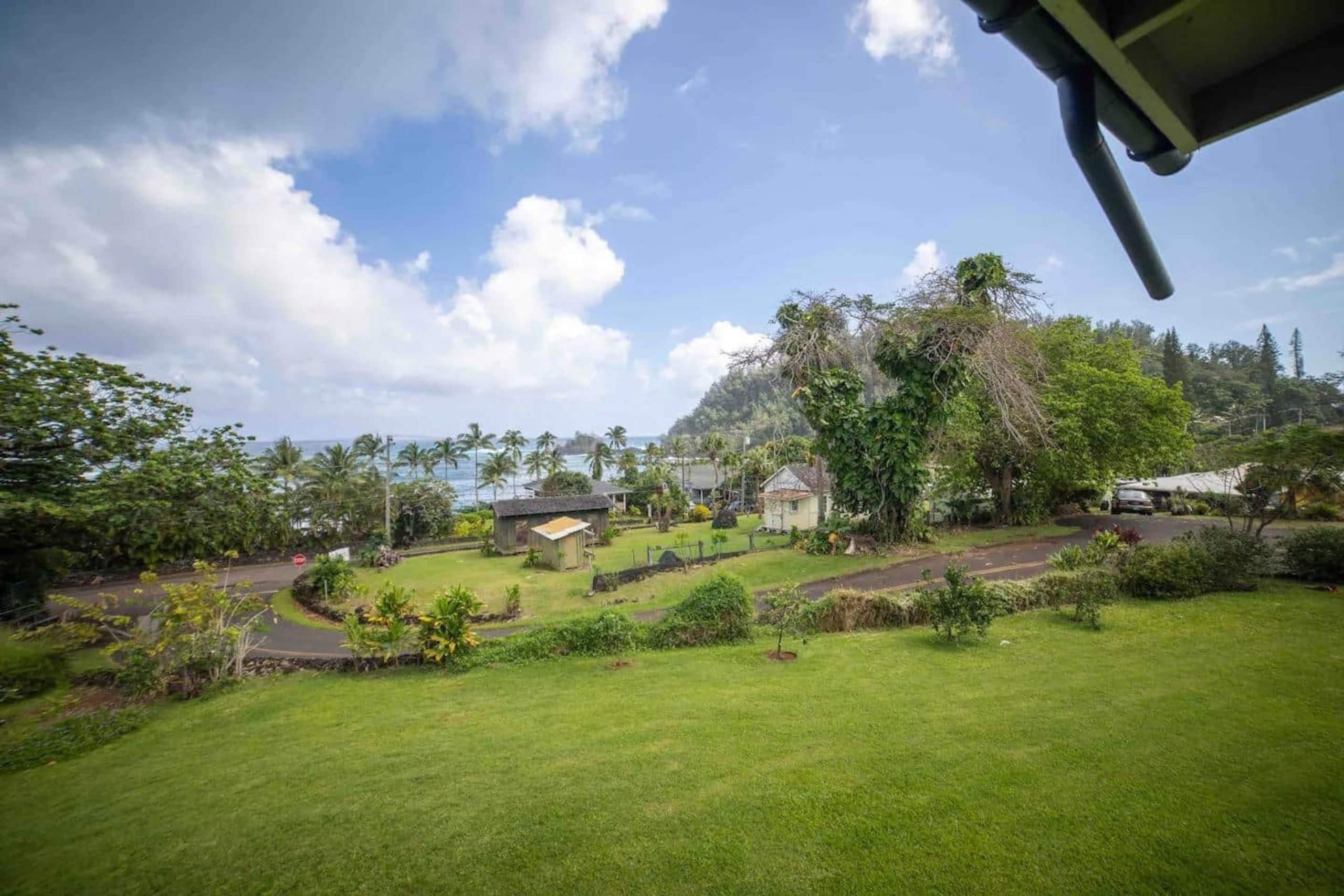 Hana Homestead by the Beach - Photo 8