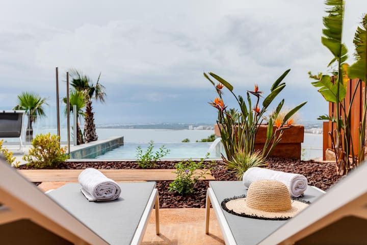 Infinity pool house with sea view (Cap ponent A1) gallery image 2