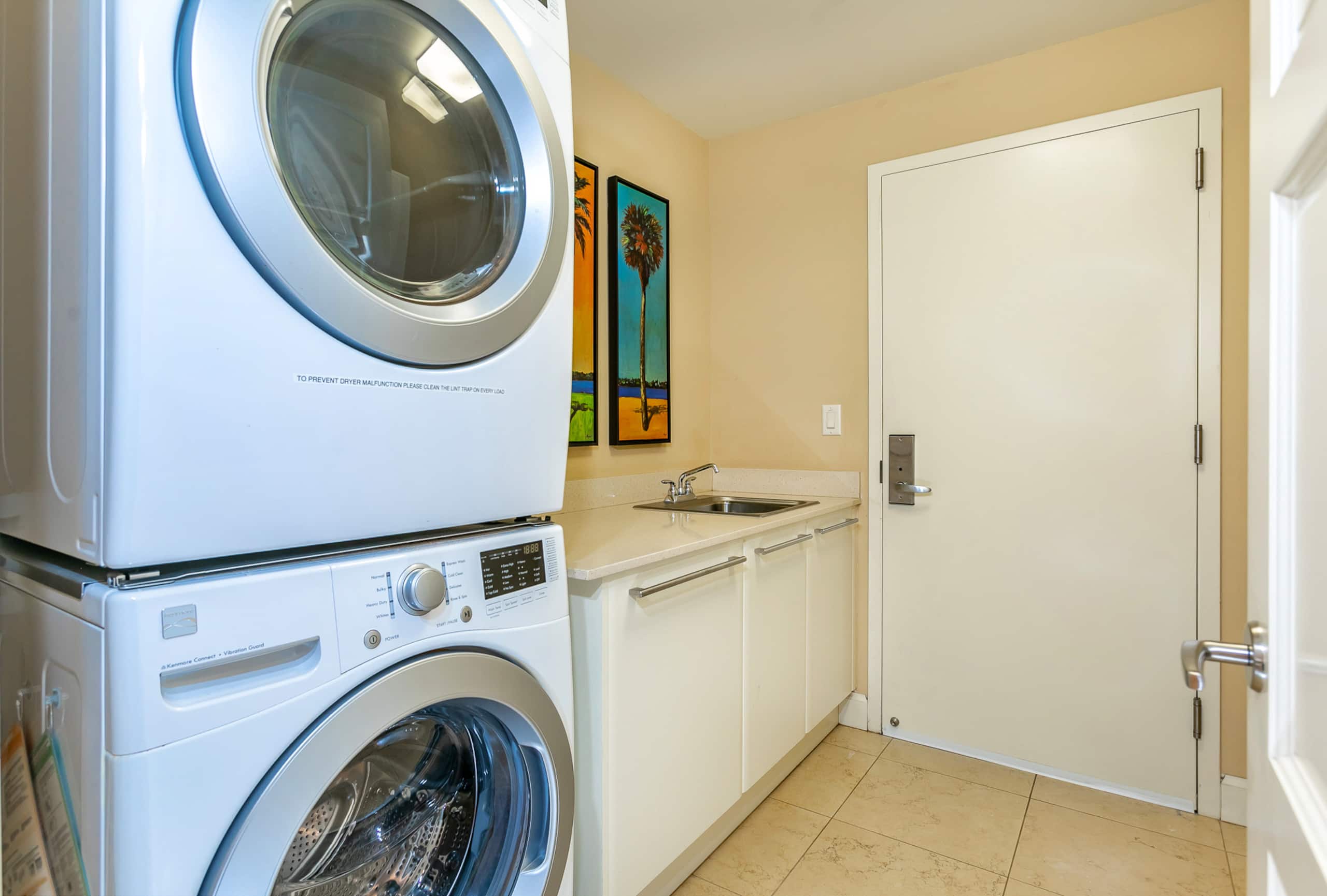 Villa in Kihei · ★4.96 · 3 bedrooms · 5 beds · 3.5 baths - Image 23