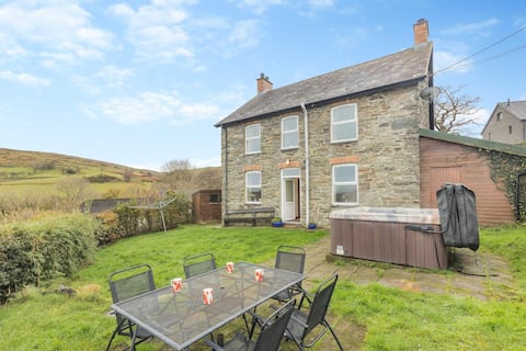 4 Bed in Aberystwyth (oc-374994)