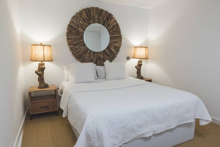 Loft in Malasaña feel like one of the neighborhood gallery image 3