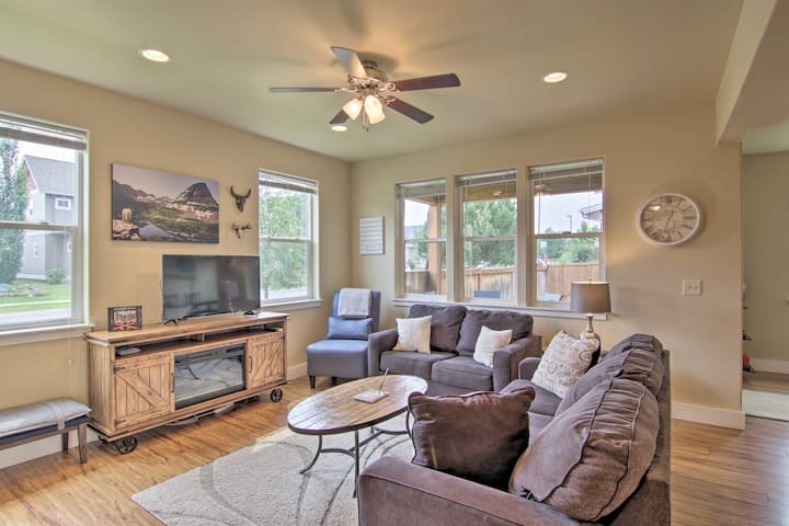 Bozone Bliss (KING Bed) Steps from Lake! gallery image 3
