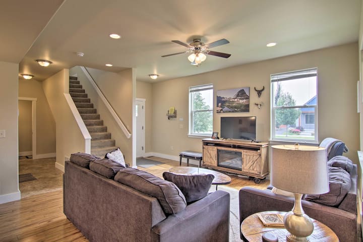 Bozone Bliss (KING Bed) Steps from Lake! gallery image 4