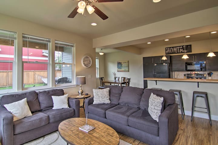 Bozone Bliss (KING Bed) Steps from Lake! gallery image 2