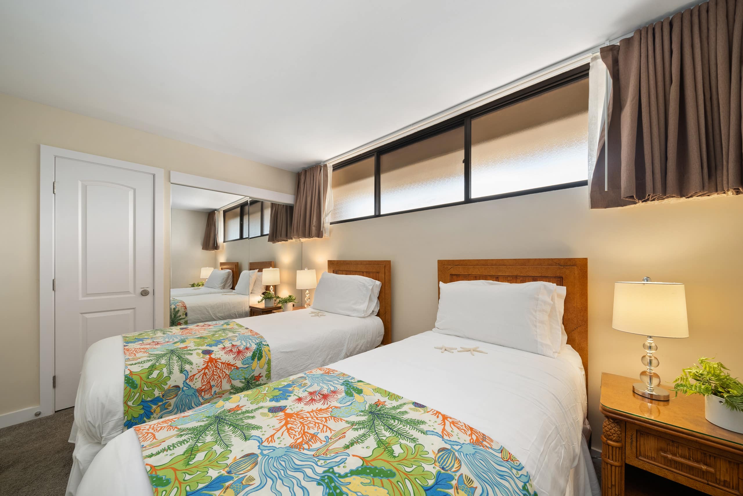 Condo in Lahaina · ★4.8 · 2 bedrooms · 4 beds · 2 baths - Image 16