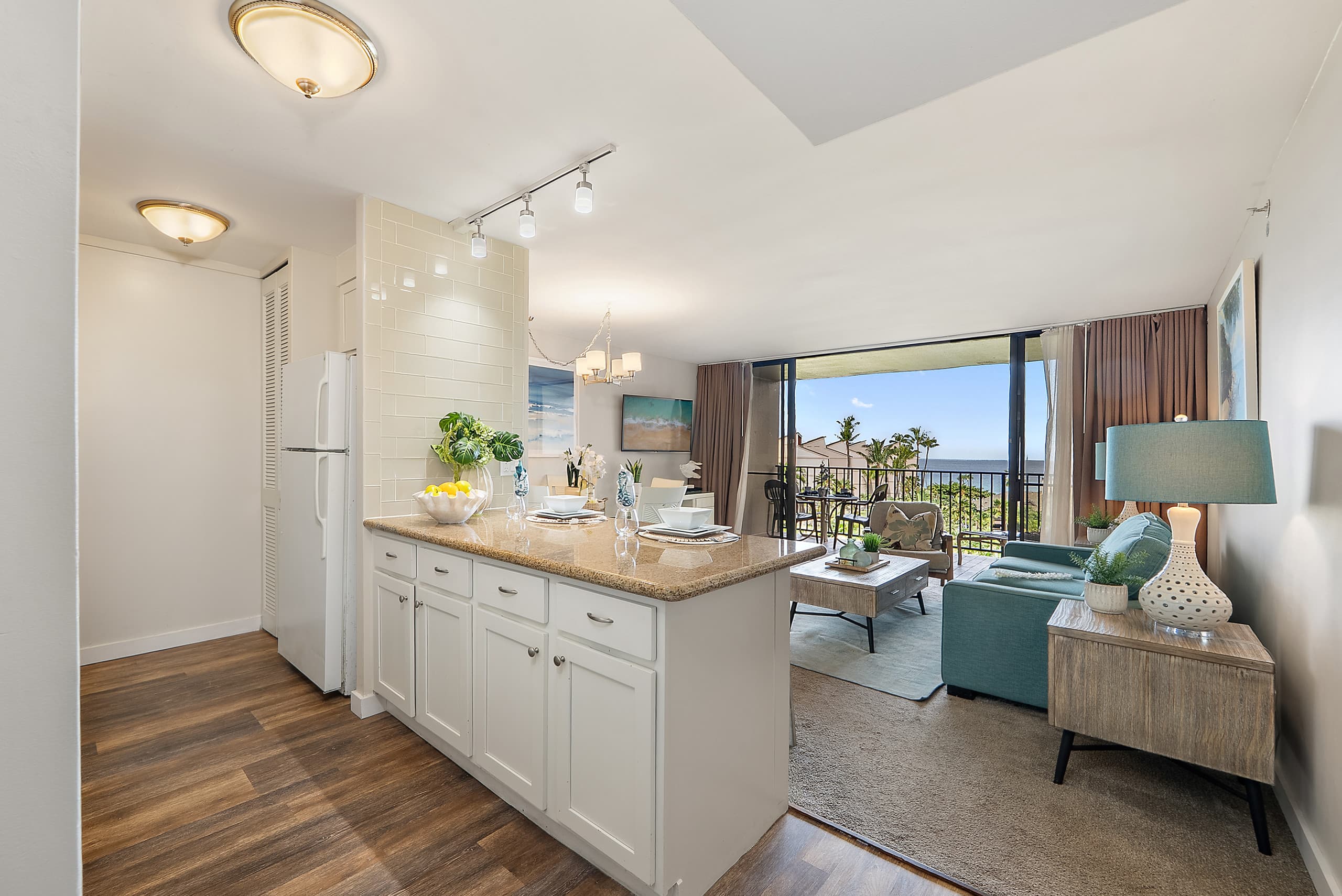 Condo in Lahaina · ★4.8 · 2 bedrooms · 4 beds · 2 baths - Image 5